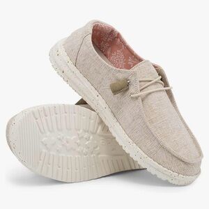 Hey Dude light peach